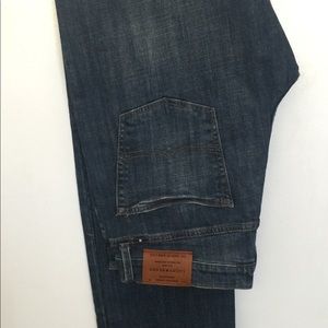 Lucky Brand Men’s 221 Straight Fit Jeans 32x34